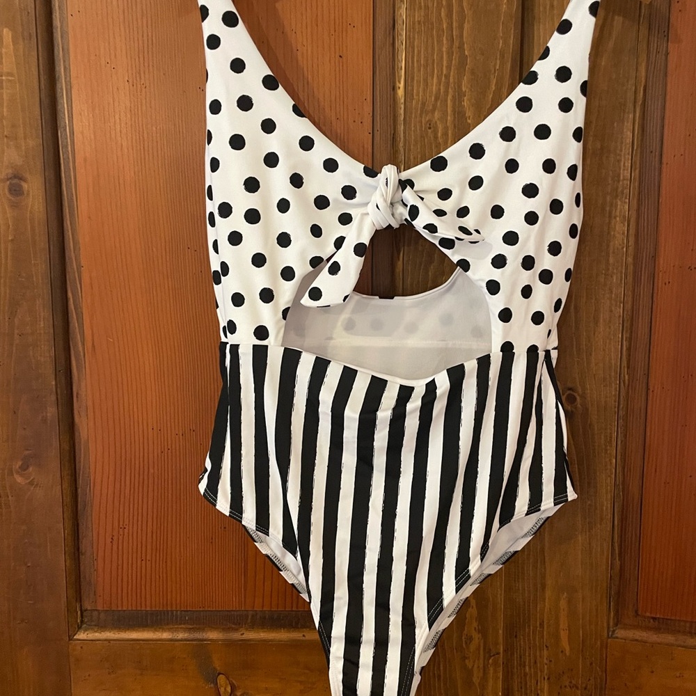 No boundaries one piece striped and polka dot bathing suit large